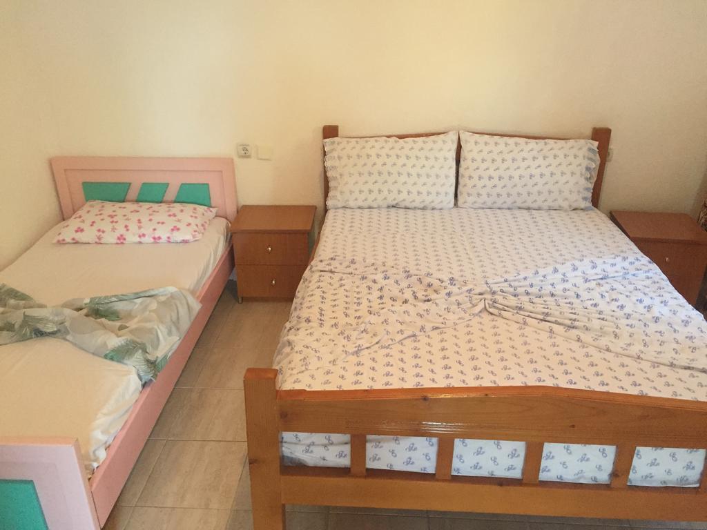 Piqeras Relax Guest House Dış mekan fotoğraf