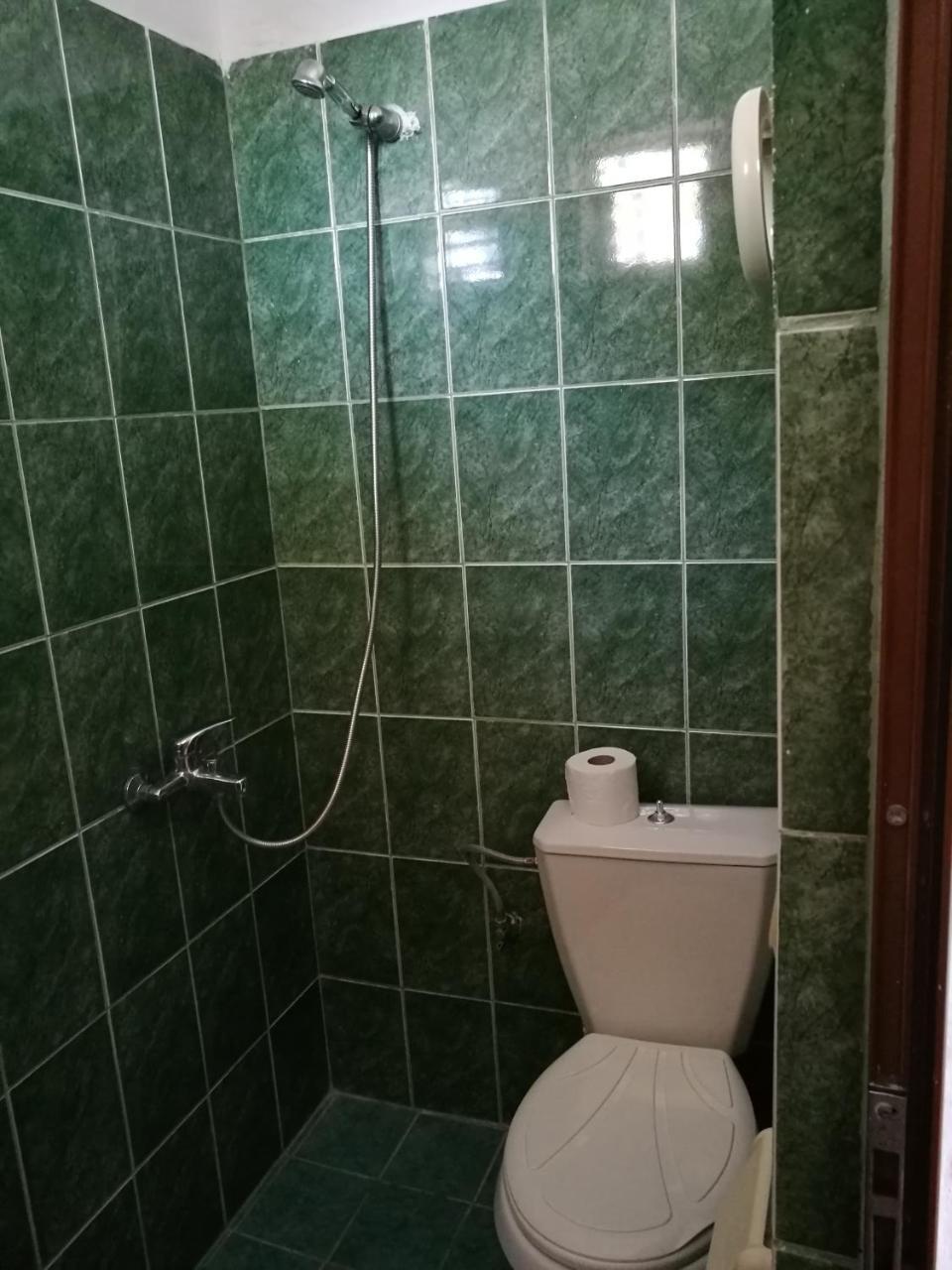 Piqeras Relax Guest House Dış mekan fotoğraf