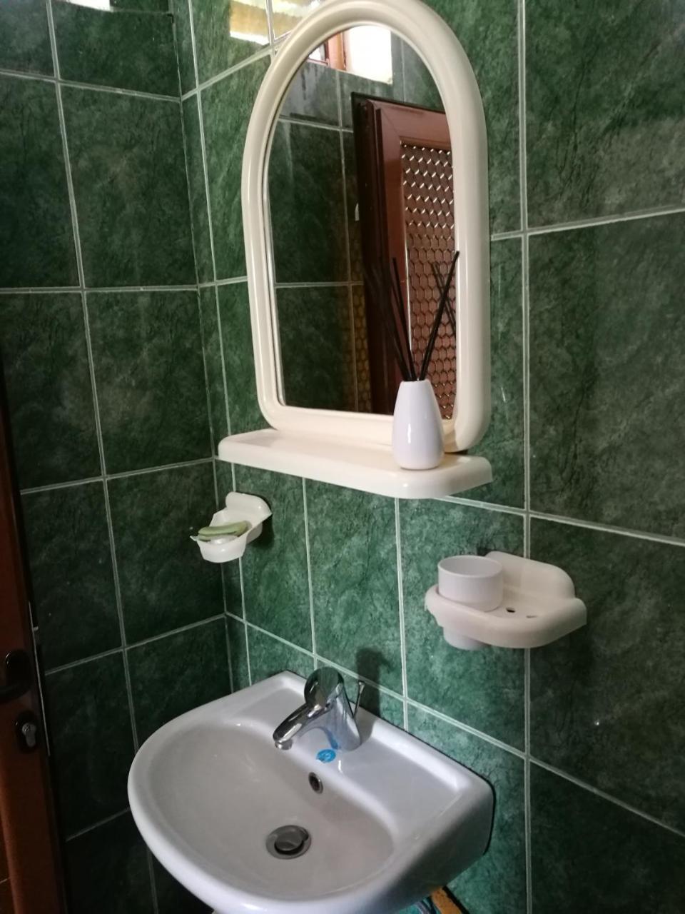 Piqeras Relax Guest House Dış mekan fotoğraf